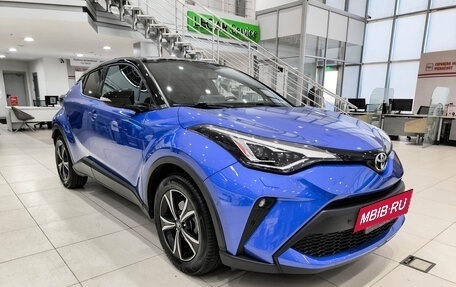 Toyota C-HR I рестайлинг, 2021 год, 2 650 000 рублей, 7 фотография