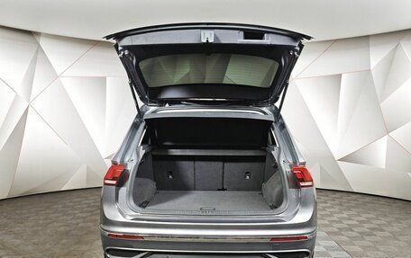 Volkswagen Tiguan II, 2022 год, 2 910 000 рублей, 12 фотография