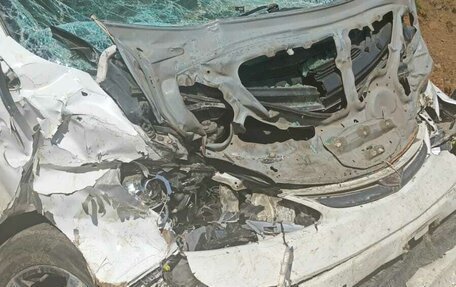 Toyota Estima III рестайлинг -2, 2001 год, 250 000 рублей, 16 фотография