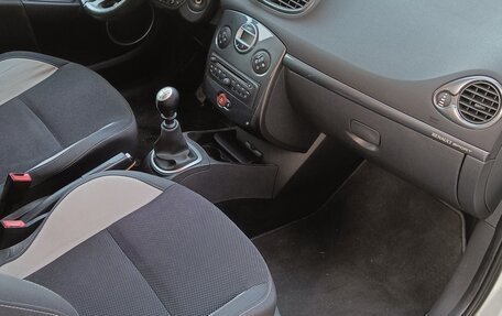 Renault Clio RS III, 2010 год, 1 100 000 рублей, 13 фотография