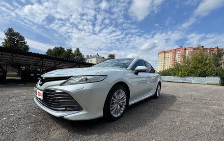 Toyota Camry, 2020 год, 3 550 000 рублей, 4 фотография