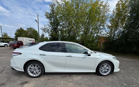 Toyota Camry, 2020 год, 3 550 000 рублей, 6 фотография