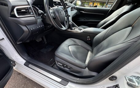 Toyota Camry, 2020 год, 3 550 000 рублей, 14 фотография