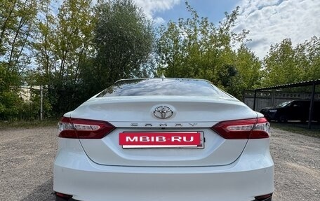 Toyota Camry, 2020 год, 3 550 000 рублей, 7 фотография