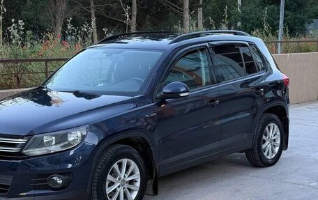 Volkswagen Tiguan I, 2012 год, 1 050 000 рублей, 2 фотография
