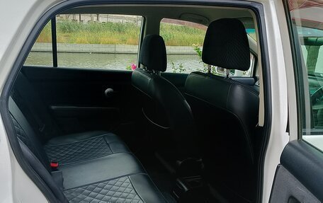 Nissan Tiida, 2005 год, 550 000 рублей, 20 фотография