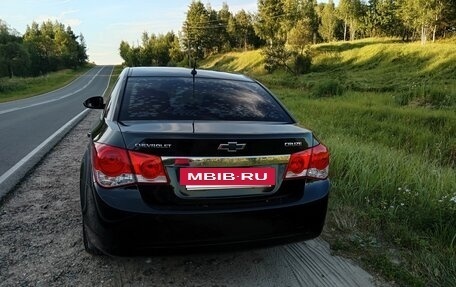 Chevrolet Cruze II, 2011 год, 650 000 рублей, 3 фотография