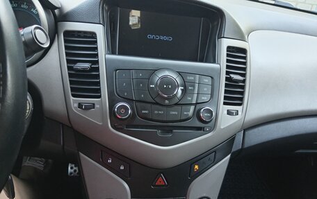 Chevrolet Cruze II, 2011 год, 650 000 рублей, 6 фотография