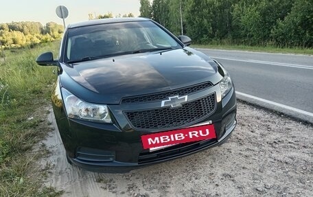 Chevrolet Cruze II, 2011 год, 650 000 рублей, 2 фотография