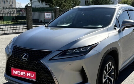 Lexus RX IV рестайлинг, 2021 год, 5 800 000 рублей, 1 фотография