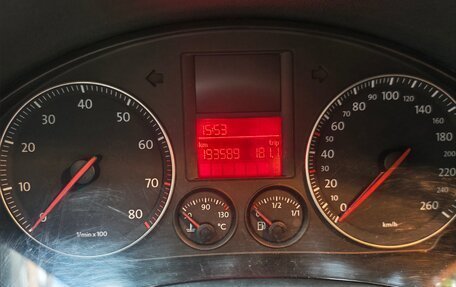 Volkswagen Jetta VI, 2006 год, 399 999 рублей, 15 фотография