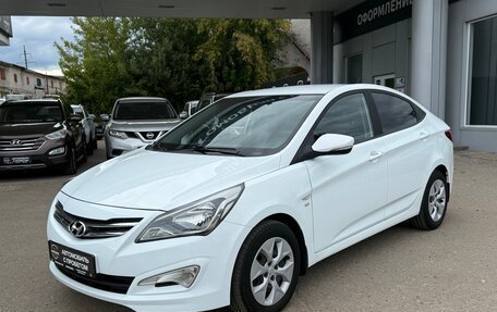 Hyundai Solaris II рестайлинг, 2015 год, 1 040 000 рублей, 3 фотография