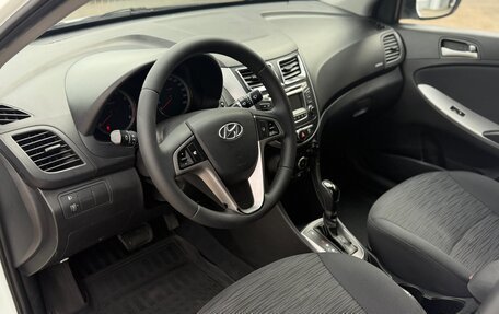 Hyundai Solaris II рестайлинг, 2015 год, 1 040 000 рублей, 11 фотография