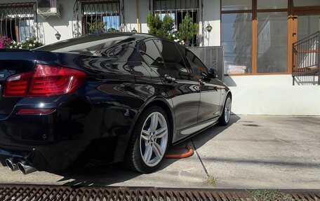 BMW 5 серия, 2011 год, 1 900 000 рублей, 5 фотография
