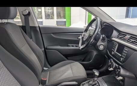 KIA Rio IV, 2019 год, 1 250 000 рублей, 10 фотография