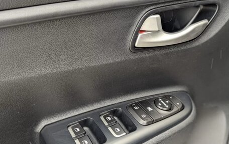 KIA Rio IV, 2019 год, 1 250 000 рублей, 12 фотография