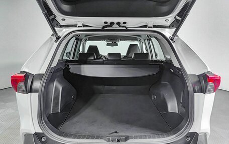 Toyota RAV4, 2021 год, 3 650 000 рублей, 12 фотография