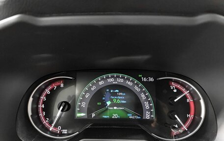 Toyota RAV4, 2021 год, 3 650 000 рублей, 16 фотография