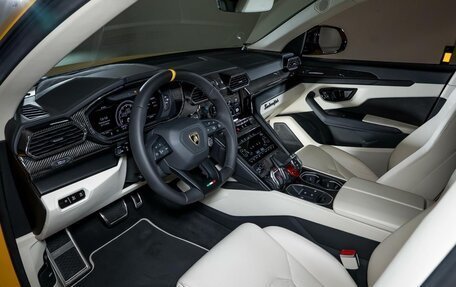 Lamborghini Urus I, 2020 год, 25 000 000 рублей, 15 фотография