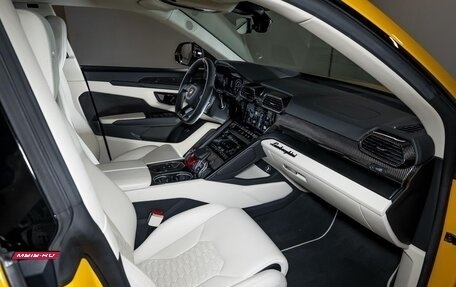 Lamborghini Urus I, 2020 год, 25 000 000 рублей, 20 фотография