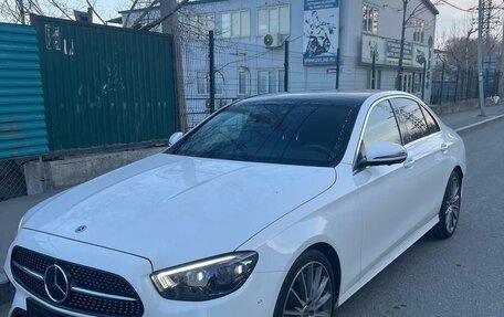 Mercedes-Benz E-Класс, 2022 год, 5 200 000 рублей, 2 фотография