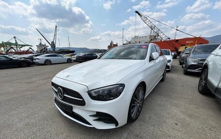 Mercedes-Benz E-Класс, 2022 год, 5 200 000 рублей, 4 фотография