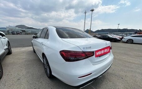 Mercedes-Benz E-Класс, 2022 год, 5 200 000 рублей, 11 фотография