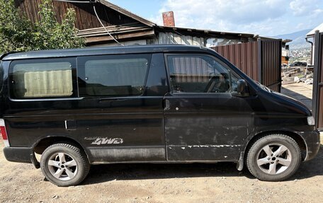 Mazda Bongo Friendee i рестайлинг, 1995 год, 400 000 рублей, 3 фотография
