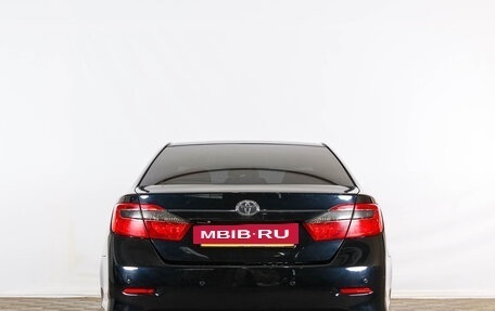 Toyota Camry, 2014 год, 1 929 000 рублей, 6 фотография