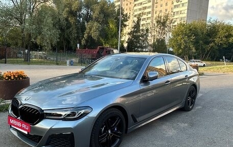 BMW 5 серия, 2021 год, 4 200 000 рублей, 2 фотография