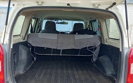 Toyota Probox I, 2009 год, 580 000 рублей, 8 фотография
