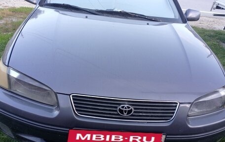 Toyota Camry, 1998 год, 420 000 рублей, 3 фотография