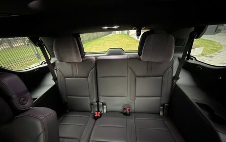 Chevrolet Tahoe IV, 2024 год, 9 999 000 рублей, 16 фотография