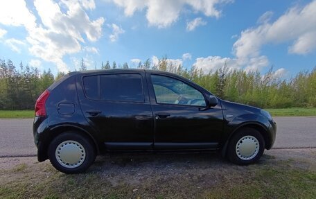 Renault Sandero I, 2010 год, 280 000 рублей, 18 фотография