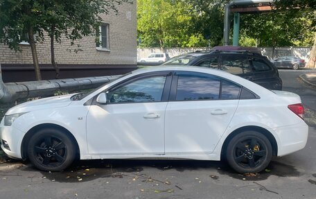 Chevrolet Cruze II, 2010 год, 525 000 рублей, 2 фотография