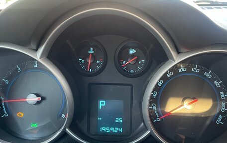 Chevrolet Cruze II, 2010 год, 525 000 рублей, 5 фотография