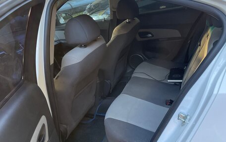 Chevrolet Cruze II, 2010 год, 525 000 рублей, 8 фотография