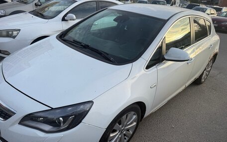 Opel Astra J, 2012 год, 350 000 рублей, 2 фотография