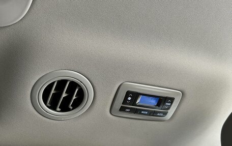 Toyota Sienna III, 2015 год, 2 500 000 рублей, 17 фотография