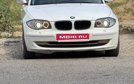 BMW 1 серия, 2011 год, 870 000 рублей, 8 фотография