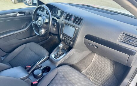 Volkswagen Jetta VI, 2014 год, 699 000 рублей, 21 фотография