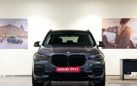 BMW X5, 2019 год, 4 970 000 рублей, 2 фотография