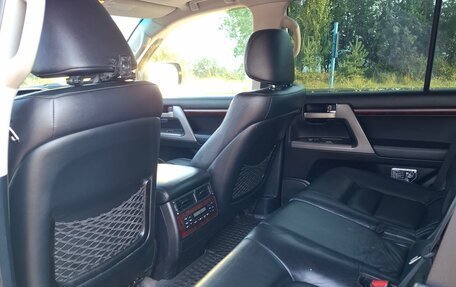 Toyota Land Cruiser 200, 2011 год, 3 000 000 рублей, 10 фотография