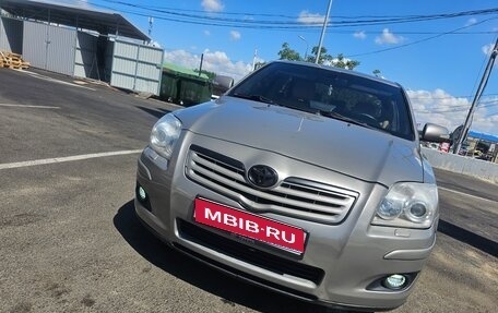 Toyota Avensis III рестайлинг, 2006 год, 950 000 рублей, 1 фотография