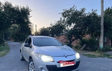 Renault Megane III, 2010 год, 520 000 рублей, 2 фотография