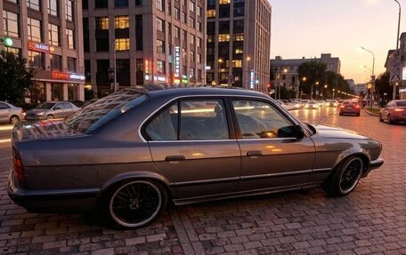 BMW 5 серия, 1990 год, 650 000 рублей, 5 фотография