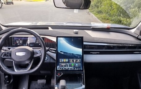 Geely Atlas, 2023 год, 2 450 000 рублей, 30 фотография