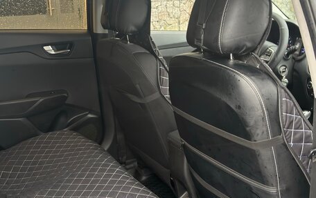Hyundai Solaris II рестайлинг, 2021 год, 1 200 000 рублей, 4 фотография