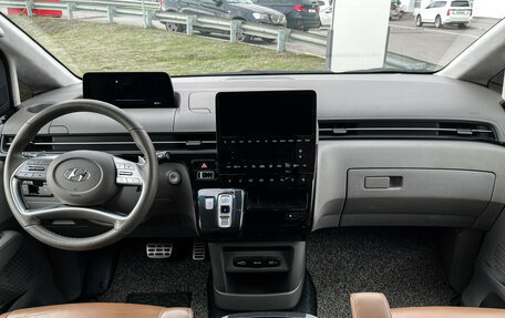 Hyundai Staria, 2021 год, 5 199 000 рублей, 21 фотография