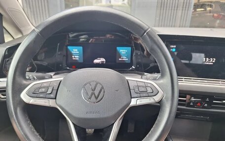 Volkswagen Golf VIII, 2023 год, 2 132 000 рублей, 14 фотография